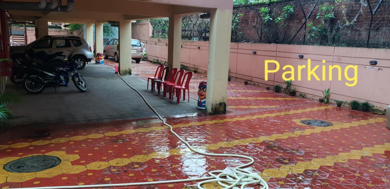 The Salvation Army Red Shield Guest House Calcutta Exteriör bild